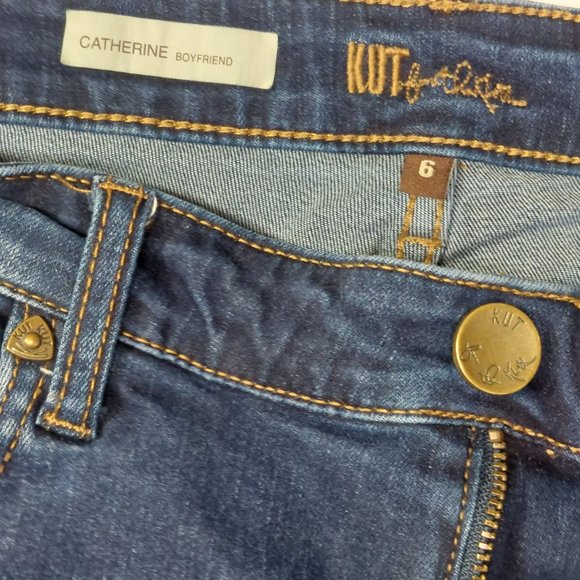 Kut From The Kloth Catherine Boyfriend Jeans - Size 6 - Picture 3 of 7